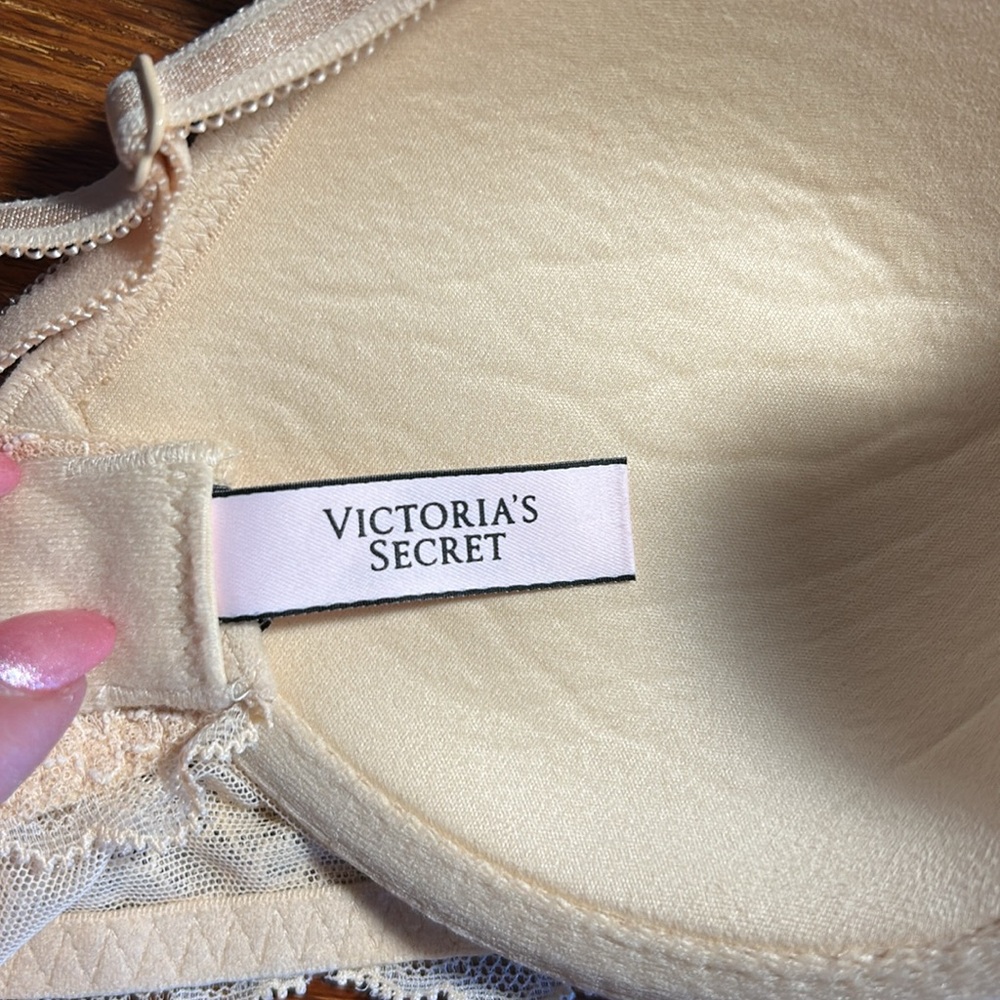 Victoria Secret Sexy Lace Animal Print Underwire Dream Angel Lined Bra Sz 36B - Picture 8 of 9